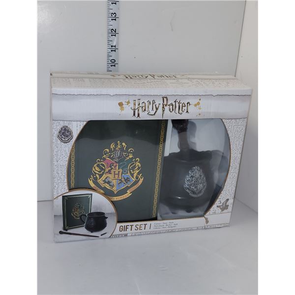 New Harry Potter Gift set Notebook, Mug and Wand Pen