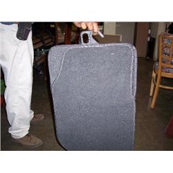 New blk car mats set 4pc