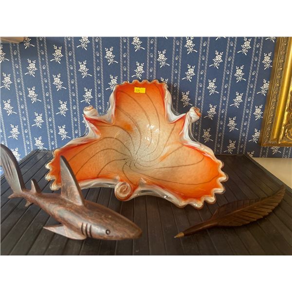 Beautiful Vintage Fall Coloured Candy Dish w/ Collectable Wood Statues