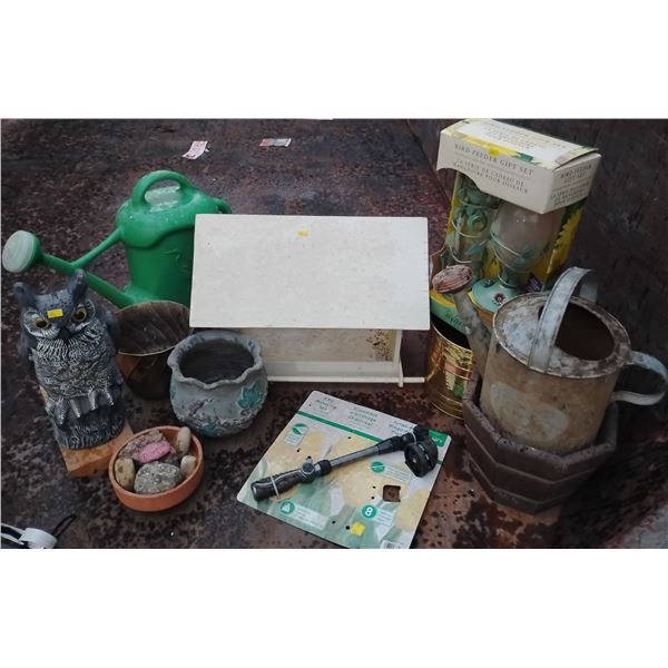 Yard & Garden Assortment Bird Feeder Planters Watering Can & amore