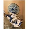 Image 3 : Royal Delpht's Blue Timeless Iconic Vintage Porcelain