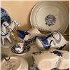 Image 4 : Royal Delpht's Blue Timeless Iconic Vintage Porcelain