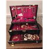 Image 1 : 2 Tiered Vintage Jewelery Chest 11x5 & Contents