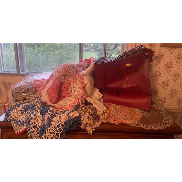 Stunning Unique Handmade Doilies & Other Vintage Linens