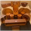 Image 1 : Gipedo's Handmade Household Wood Accents Canisters Plates Beer Cozies & More