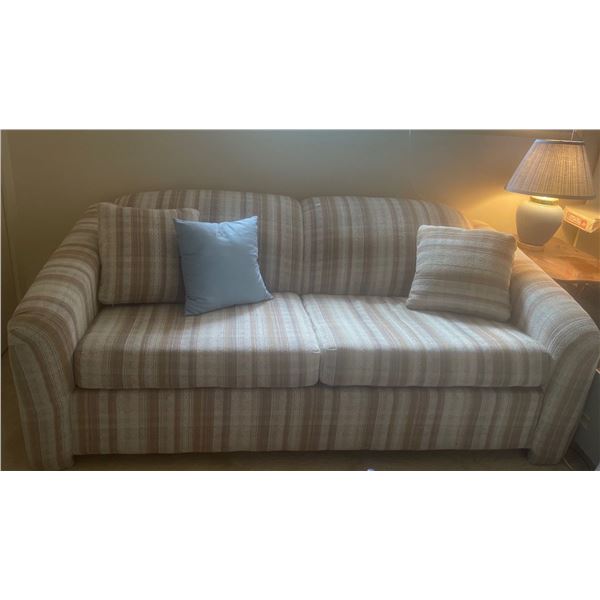 Vintage Cream Colored Loveseat 71x36x44 Sealy Hydabed