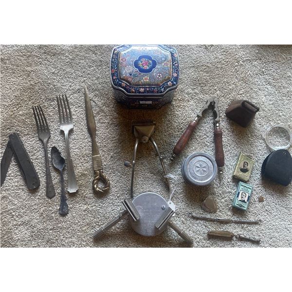 Antique Barbour Shop Smalls Razors Blades Floral Tin & More