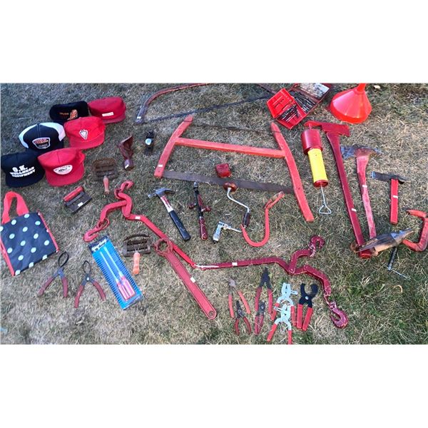 Red Till I'm Dead! Color Themed Acreage Essentials