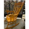 Image 2 : Beautiful White Oak Rocking Chair / Glider 49T