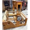 Image 4 : Antique Tabletop Loom Weaving & Beading 28T