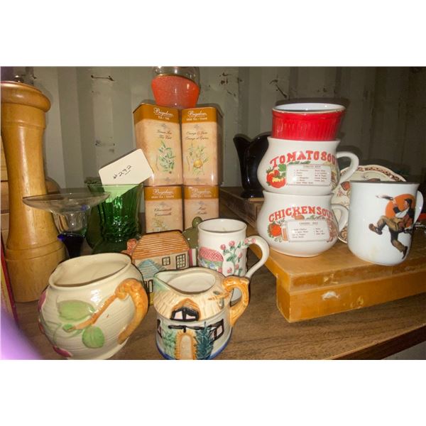 Vintage Kitchen Collectables Soup Mug/Bowls Wood Salt & Pepper Grinders