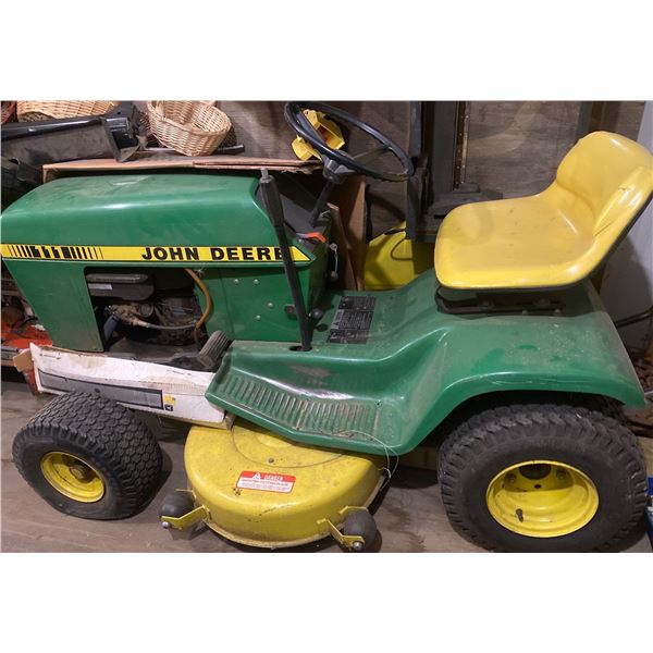 John Deer Lawn Tractor Ride Em Mower