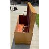 Image 11 : VINTAGE LANE CEDAR CHEST