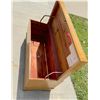 Image 12 : VINTAGE LANE CEDAR CHEST