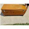 Image 20 : VINTAGE LANE CEDAR CHEST