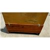 Image 9 : VINTAGE LANE CEDAR CHEST