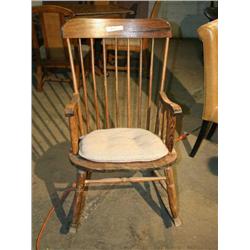 ROCKING CHAIR