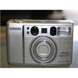 SAMSUNG 35MM CAMERA