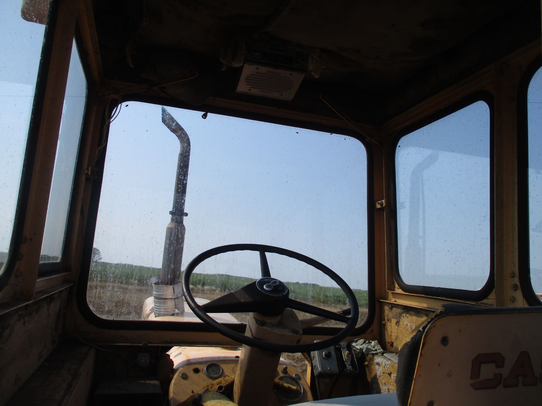 Case 730 Comfort King Tractor 2WD Showing 5615Hrs. Not Running