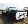 Image 3 : Ford F600 Truck - Wooden Flat Deck 8' x 16' - Duals - 222227.2 Miles - Not running - Serial F60CCDE0