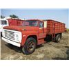 Image 1 : Ford 700 Truck - 4 x 2 Tranny, Dual Tires, Dual Ram Hoist, Metal Box (15' x 8') - 63,768Miles - Not 