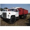 Image 1 : International Loadstar 1850 Truck - Diesel, Tandem, Dual Ram Hoist, Air Breaks (poor), Metal Box (18