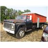 Image 2 : Ford F600 Truck - 5x2 Transmission, V8 Engine, Single Ram Hoist, Duals, Metal Box (16' x 8')- Showin