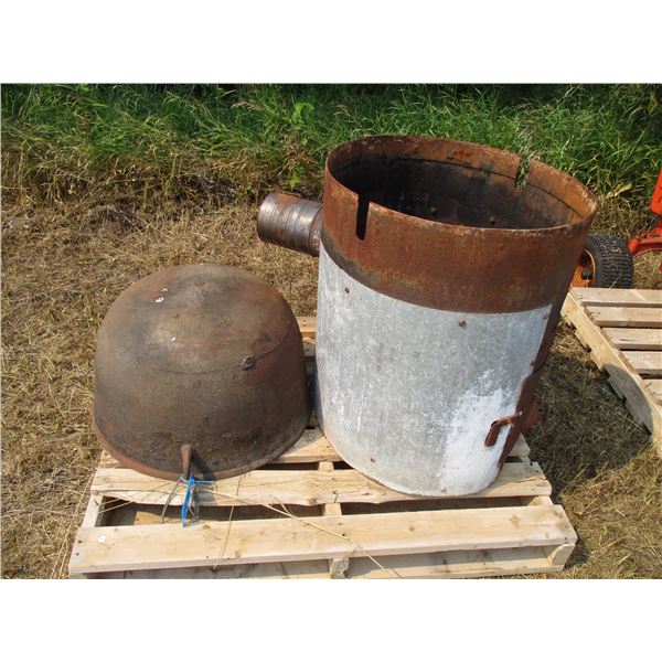 Cast Feed Cooker w/ Stand