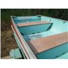 Image 5 : Lund 14ft Aluminum Fishing Boat w/ Trailer and Paddles - Serial M0T888070