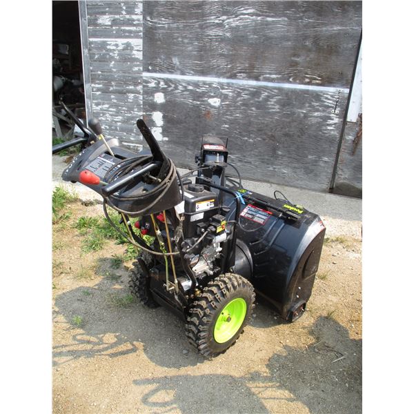 Poulan Snowblower - Electric Start, 291cc, 30" Width