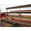 Image 4 : Massey-Furguson Pull-Type Swather - 16ft - Canvasses