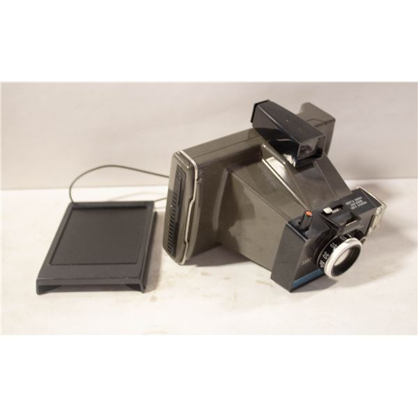 VINTAGE POLAROID LAND CAMERA COLORPACK II