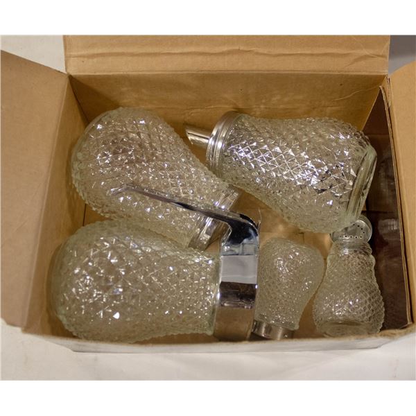 VINTAGE KITCHEN SERVER SET