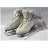 Image 1 : PAIR OF LADIES SIZE 9 SKATES