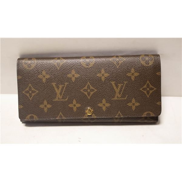 REPLICA/FAUX LOUIS VUITTON WALLET