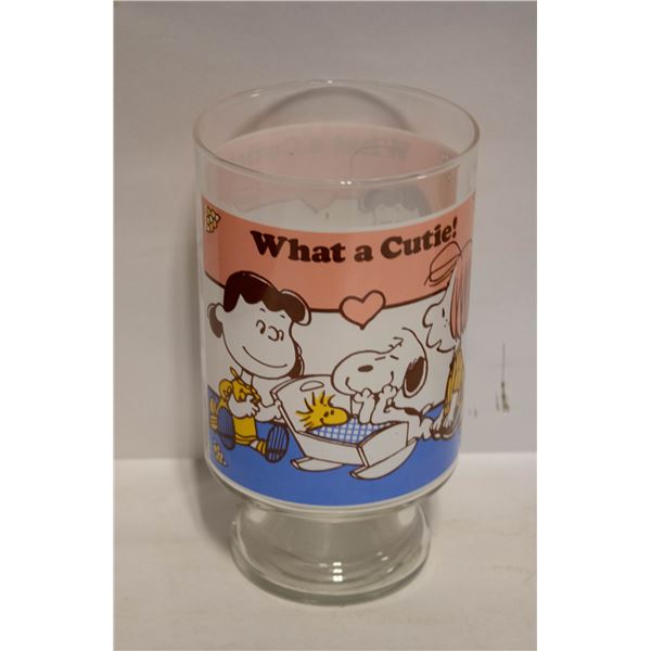VINTAGE 1966 PEANUTS GLASS