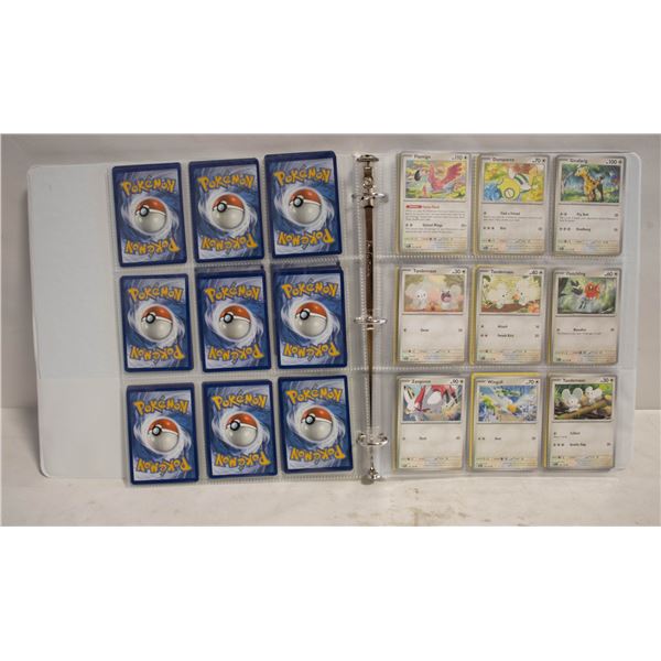 BINDER POKEMON COLLECTOR CARDS