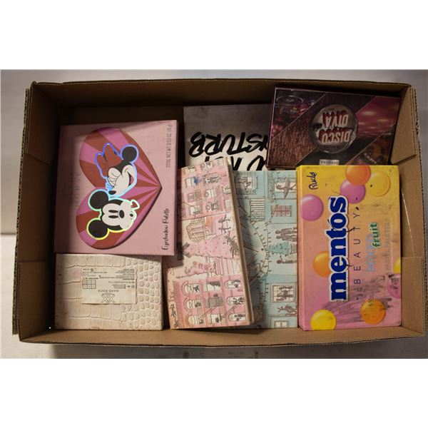FLAT W/7 HARDLEY TOUCHED MAKEUP PALLETS