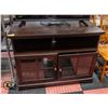 Image 1 : T.V. STAND WOOD LENGTH 42" X 32" X 20"