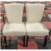 Image 1 : 2 WHITE DINETTE CHAIRS