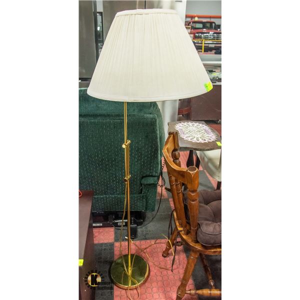 GOLD TONED FLOOR LAMP