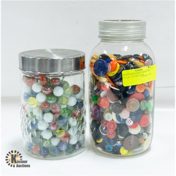 ESTATE OLD LARGE MASON JAR FULL OF OLD BUTTONS