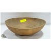 Image 1 : ANTIQUE WOOD BREAD MAKING BOWL APPROX 100