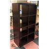 Image 1 : 8 CUBE SHELF