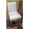 Image 1 : ARMLESS BAR HEIGHT CHAIR