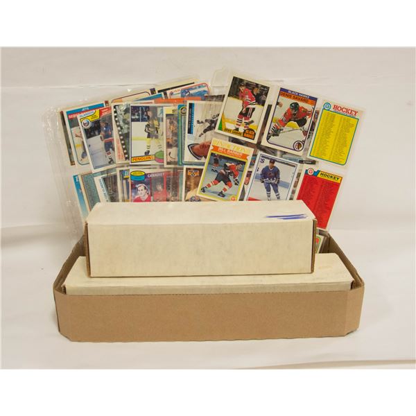 LARGE HOCKEY CARD COLLECTION