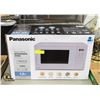 Image 1 : PANASONIC 1100 WATT 1.3 CU FT WHITE