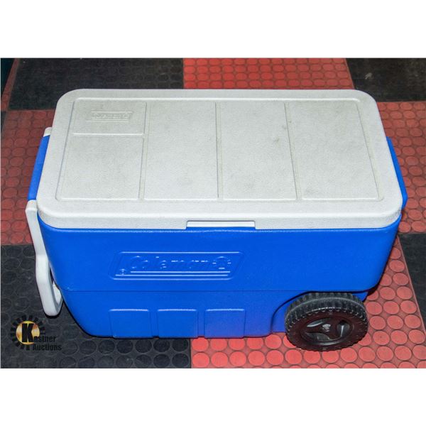 LARGE COOLER ON WHEELS