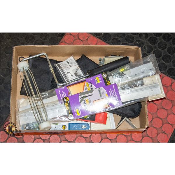 BOX WITH VARIOUS LEVELS AND MORE