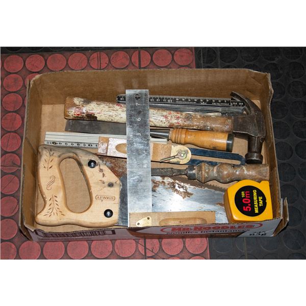 FLAT OF ASSORTED WOODWORKING HAND TOOLS